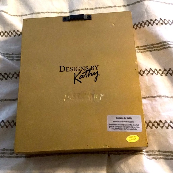 Designs by Kathy boxed monogram 2 OR MORE  $10 OR LESS GET 3rd LESSER ITEM FREE - Picture 3 of 3